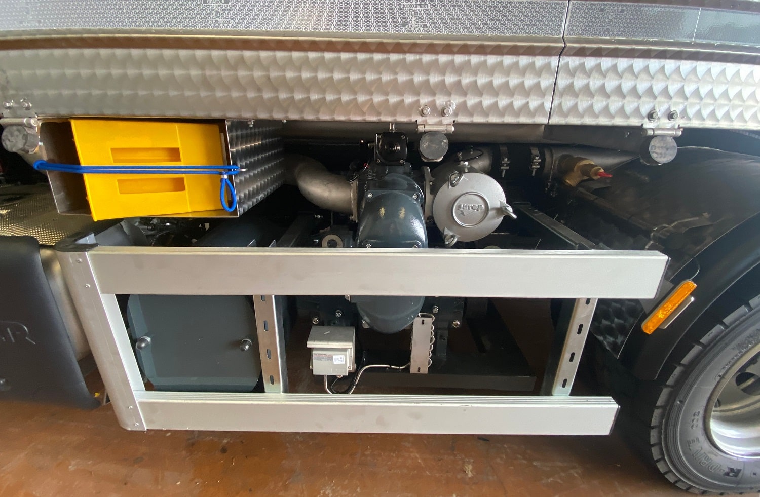 Каналопромывочная машина Jurop